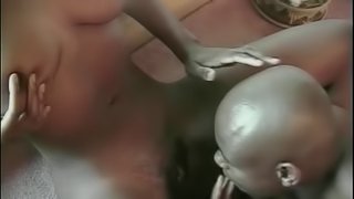 Seductive ebony babe enjoys getting pussy fucked after brains