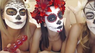 3 girls have a Horny Halloween
